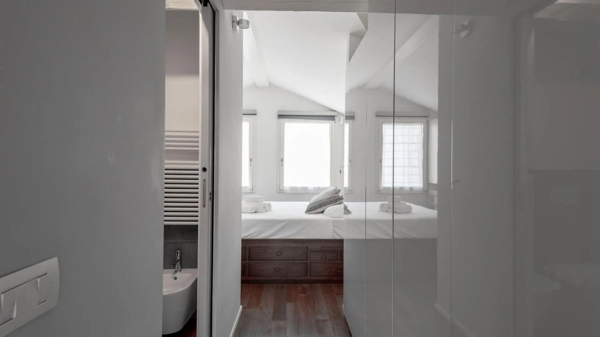 Milano Apartments S Agostino - Porta Genova 0*, Milan Italy